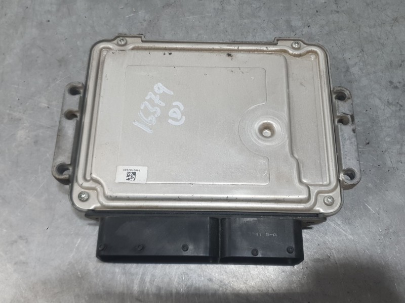 Recambio de centralita motor uce para kia cee´d drive referencia OEM IAM 391142A511 0281017218 BOSCH