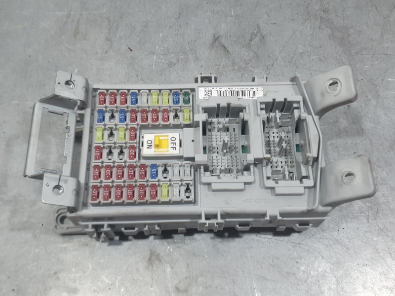 Recambio de caja reles / fusibles para hyundai i20 ii (gb, ib) 1.2 referencia OEM IAM 91950C8520  