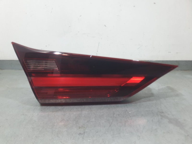 Recambio de piloto trasero izquierdo interior para bmw 1 (f40) 116 d referencia OEM IAM 647751  