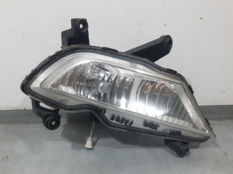 Recambio de faro antiniebla derecho para hyundai i20 ii (gb, ib) 1.2 referencia OEM IAM 92202C8000  