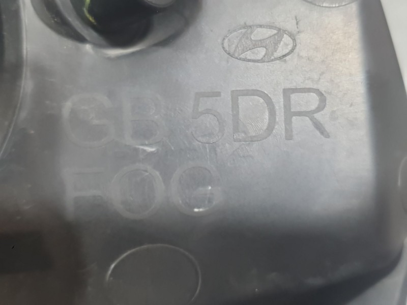 Recambio de faro antiniebla derecho para hyundai i20 ii (gb, ib) 1.2 referencia OEM IAM 92202C8000  