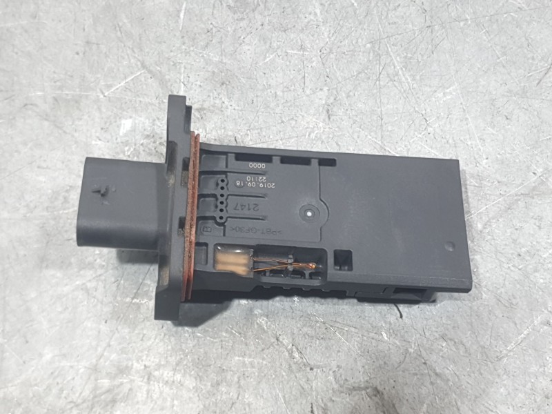 Recambio de caudalimetro para bmw 1 (f40) 116 d referencia OEM IAM 8580022 0281006812 BOSCH