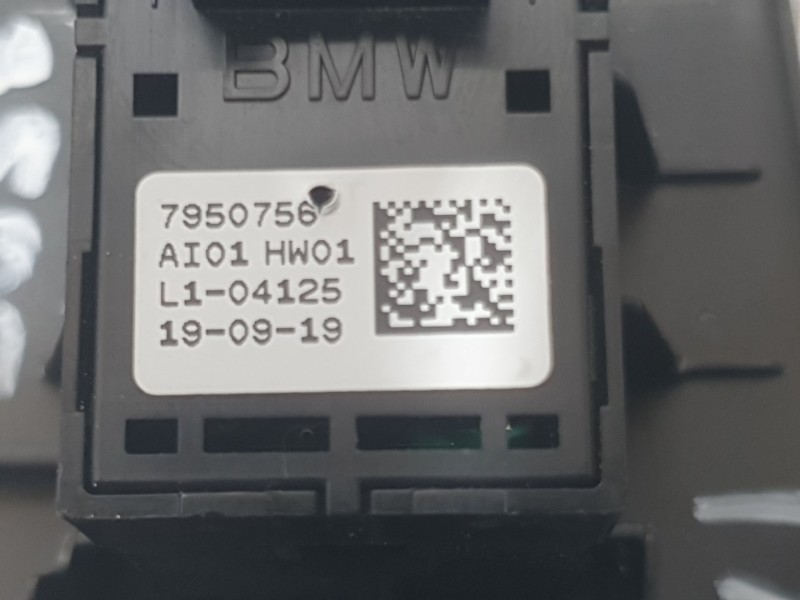 Recambio de mando elevalunas delantero derecho para bmw 1 (f40) 116 d referencia OEM IAM 7950756  