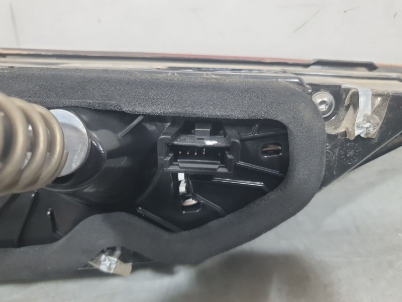 Recambio de piloto trasero derecho interior para bmw 1 (f40) 116 d referencia OEM IAM 745065213  