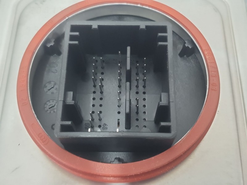 Recambio de centralita faro para bmw 1 (f40) 116 d referencia OEM IAM 5A1K12F24 D. DERECHA 