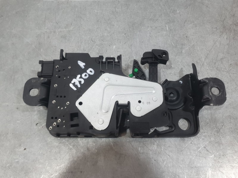 Recambio de cerradura maletero / porton para bmw 1 (f40) 116 d referencia OEM IAM C36163106  