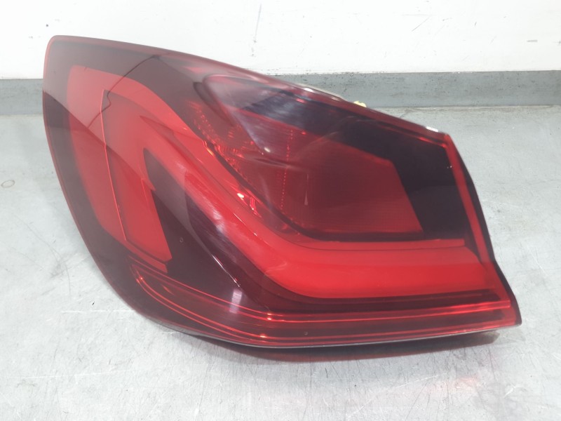 Recambio de piloto trasero izquierdo exterior para bmw 1 (f40) 116 d referencia OEM IAM 7450643 647501 