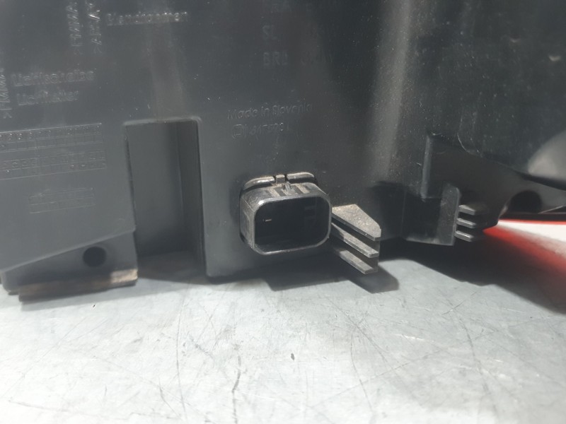 Recambio de piloto trasero izquierdo exterior para bmw 1 (f40) 116 d referencia OEM IAM 7450643 647501 