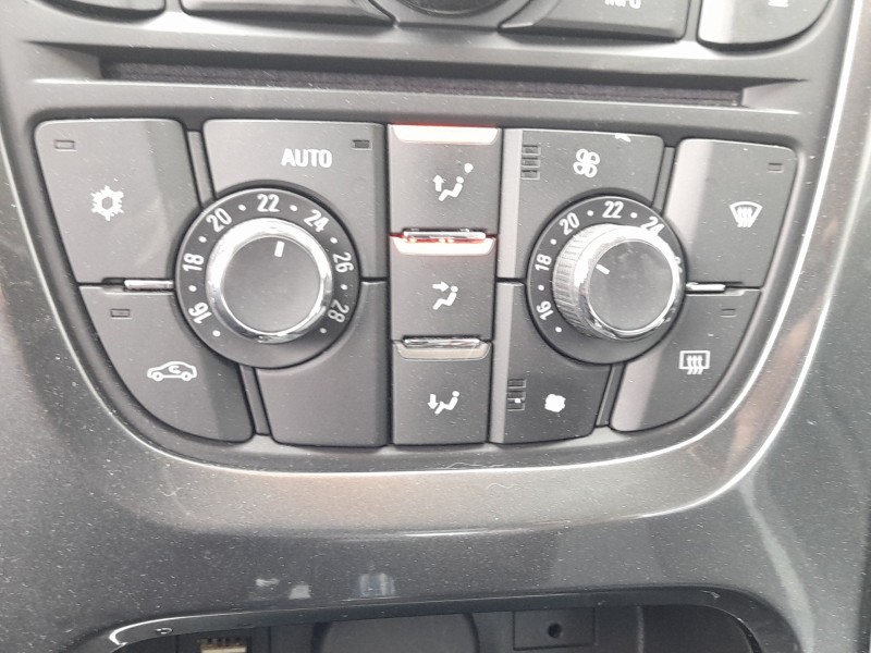 Recambio de mando climatizador para opel astra j sedán 1.4 turbo (69) referencia OEM IAM 13435148  