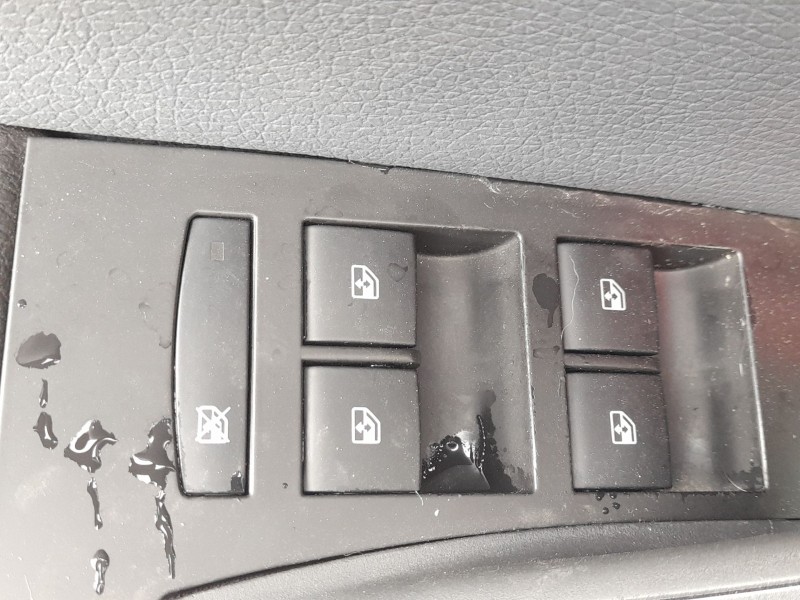 Recambio de mando elevalunas delantero izquierdo para opel astra j sedán 1.4 turbo (69) referencia OEM IAM 13305011  