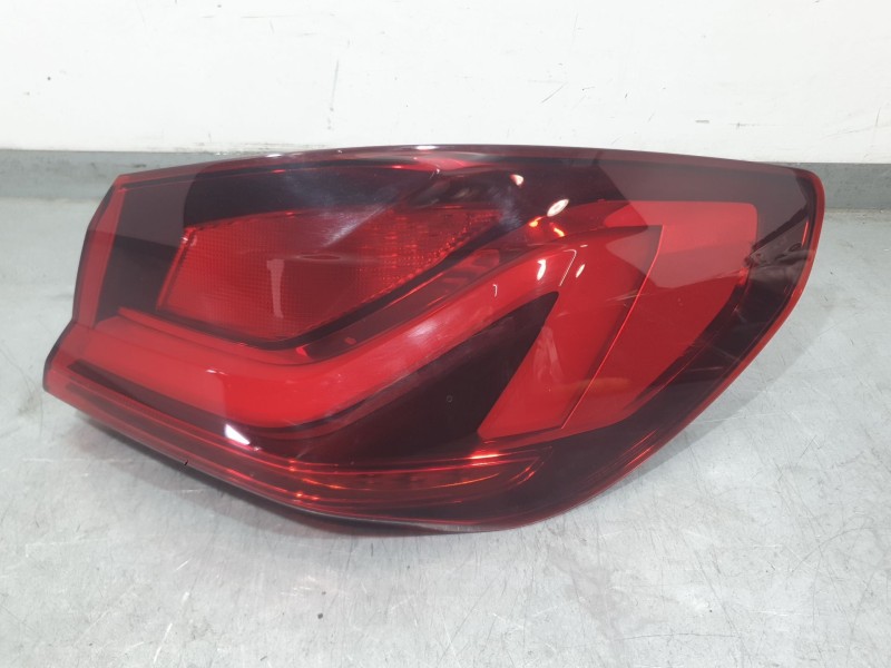 Recambio de piloto trasero derecho exterior para bmw 1 (f40) 116 d referencia OEM IAM 7450644  