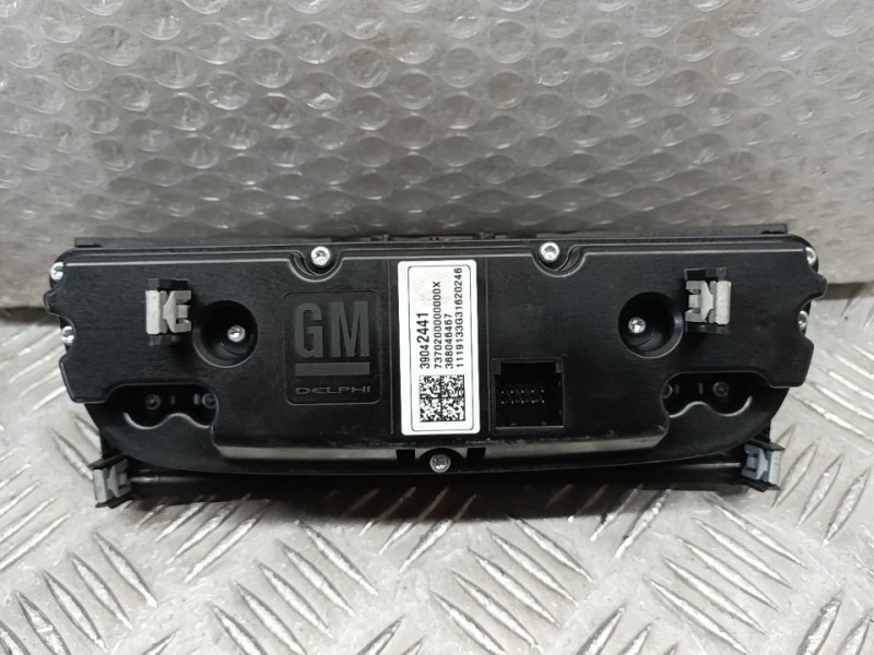 Recambio de mando climatizador para opel astra k sports tourer selective start/stop referencia OEM IAM 39042441 368046467 