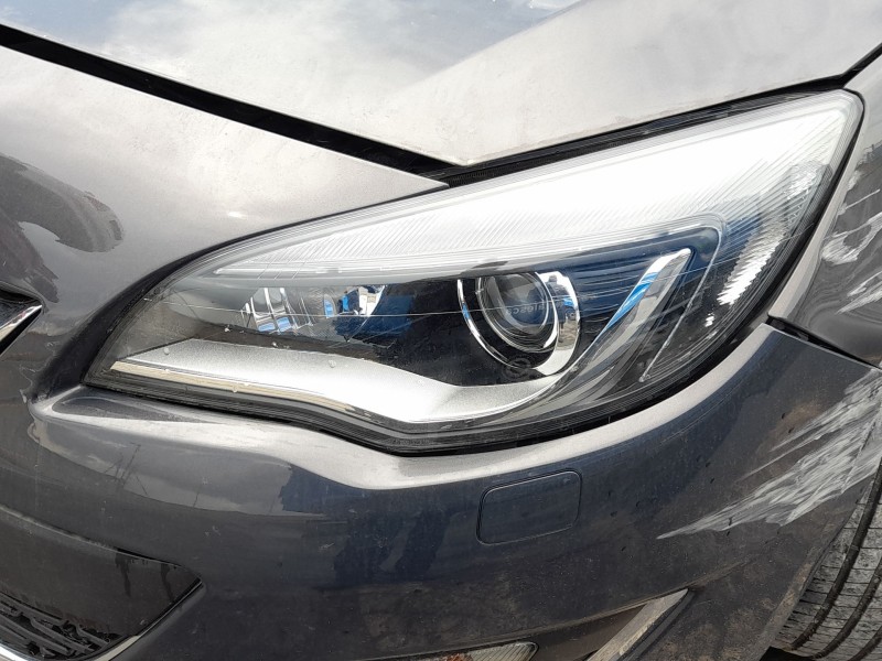 Recambio de faro izquierdo para opel astra j sedán 1.4 turbo (69) referencia OEM IAM 13398144  