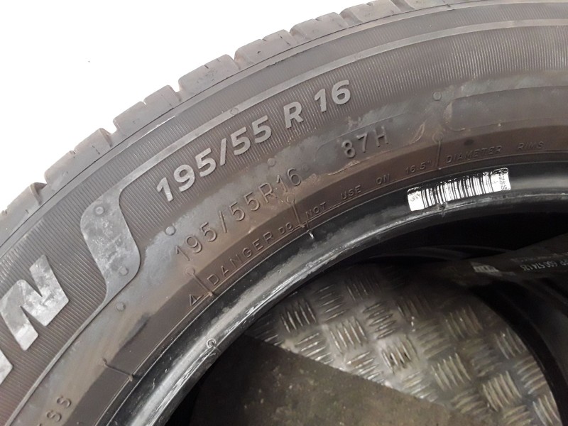 Recambio de neumatico pareja para neumaticos reutilizados - referencia OEM IAM 195551687H MICHELIN 195/55/16/87H