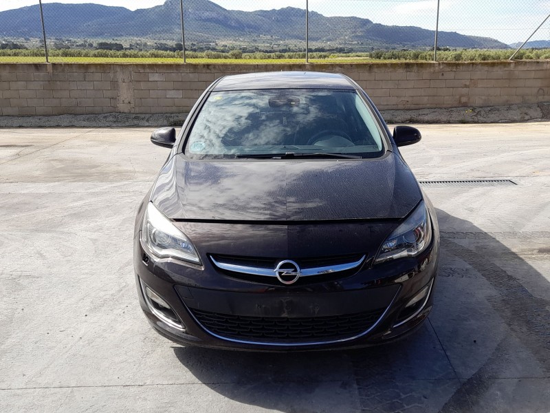 opel astra j (p10) del año 2014