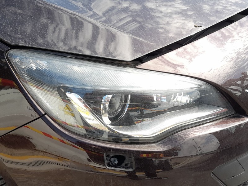 Recambio de faro derecho para opel astra j (p10) 1.6 cdti (68) referencia OEM IAM 13253647  