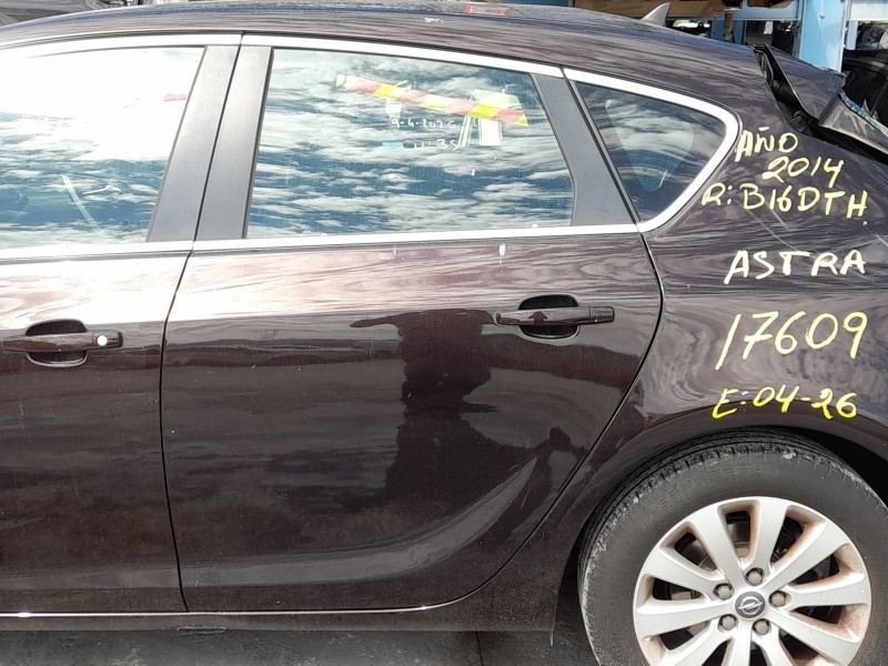 Recambio de puerta trasera izquierda para opel astra j (p10) 1.6 cdti (68) referencia OEM IAM 13285610  