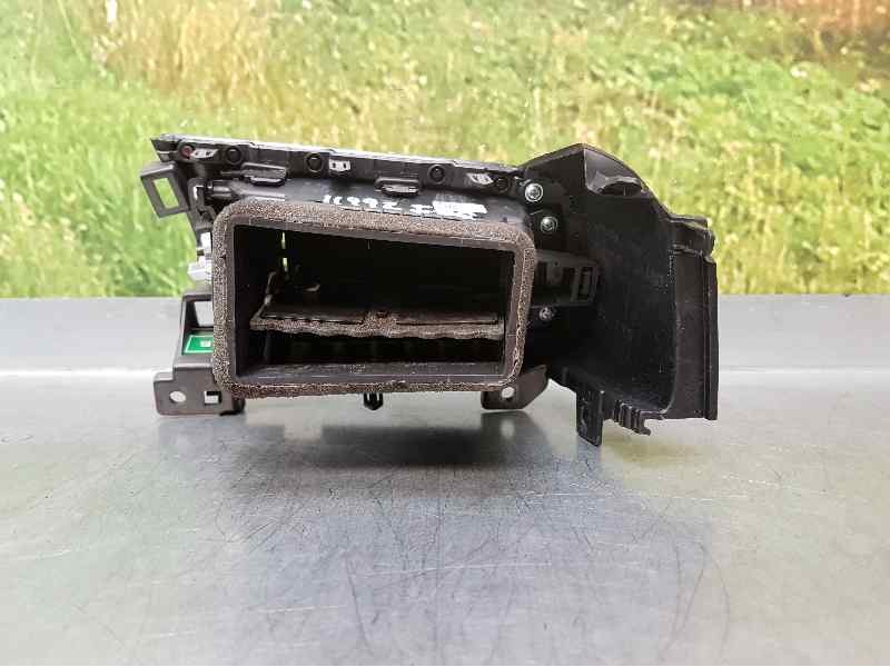 Recambio de aireador para kia niro concept plug-in hybrid referencia OEM IAM 84790G5000CE1  IZQUIERDO