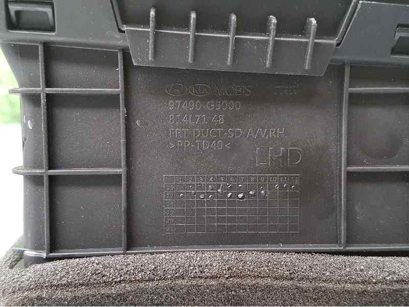 Recambio de aireador para kia niro concept plug-in hybrid referencia OEM IAM 97490G5000  DERECHO