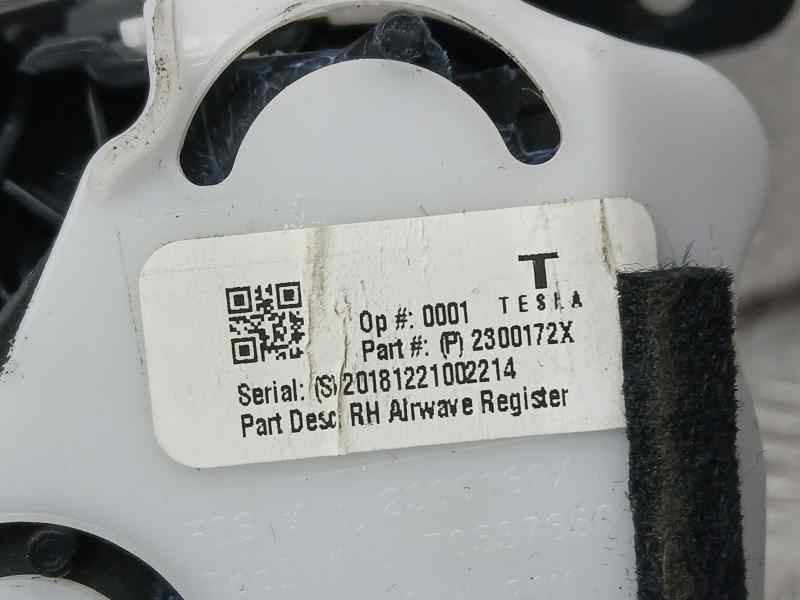 Recambio de aireador para tesla model 3 ev performance awd referencia OEM IAM 2063122X 2300172X AIREADOR SUPERIOR DERECHO