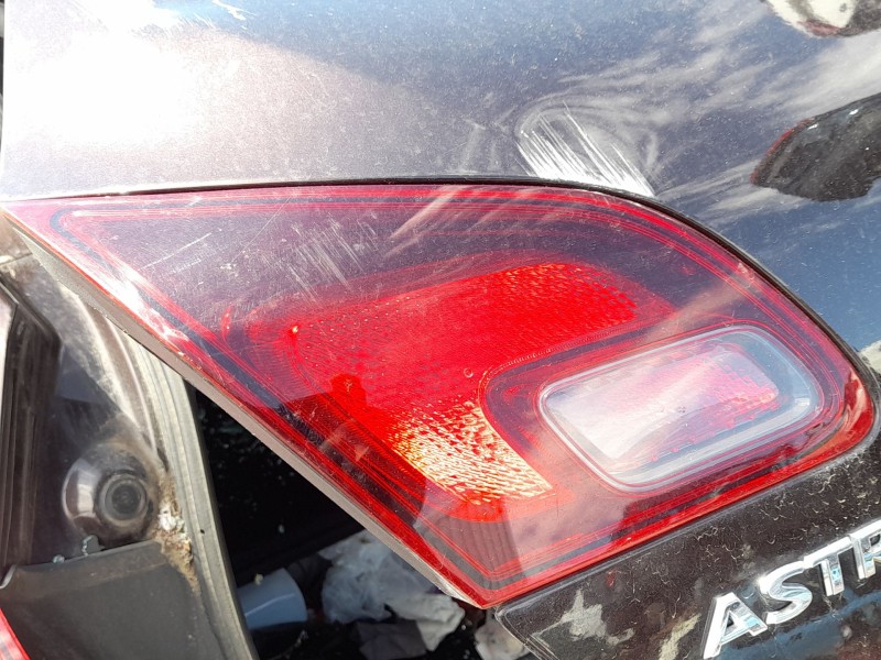 Recambio de piloto trasero izquierdo interior para opel astra j (p10) 1.6 cdti (68) referencia OEM IAM 13306455  