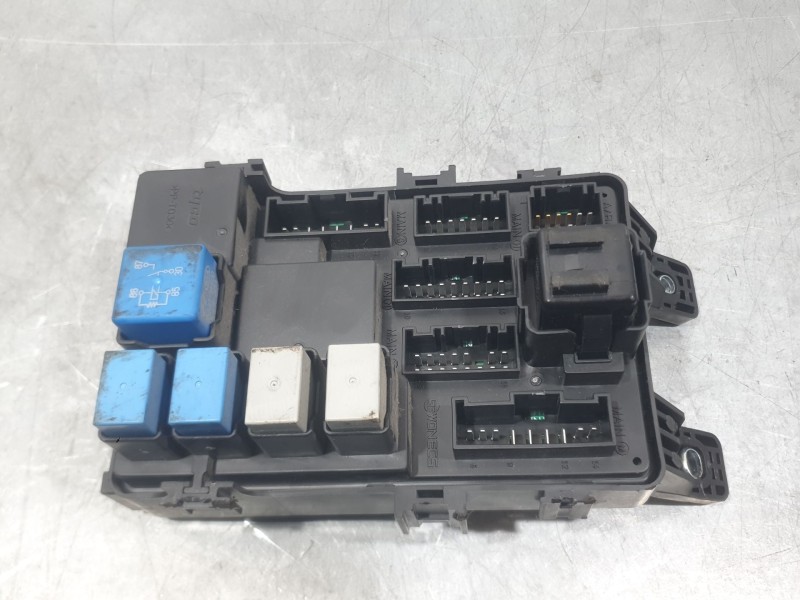 Recambio de caja reles / fusibles para hyundai accent iii (mc) 1.6 gls referencia OEM IAM 919501G010  