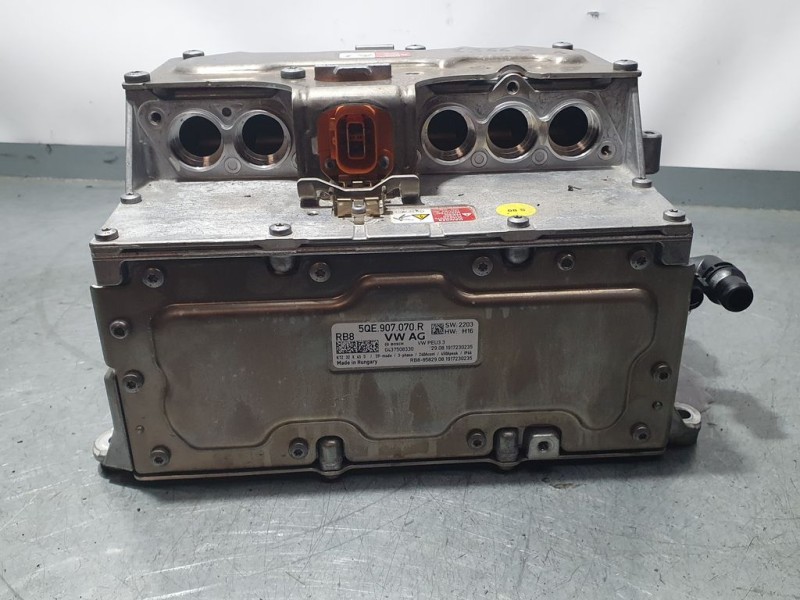 Recambio de inverter para volkswagen golf vii lim. (bq1) e-golf referencia OEM IAM 5QE907070R 0437508330 BOSCH