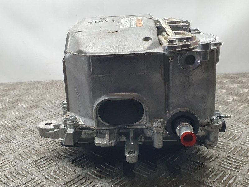 Recambio de inverter para toyota yaris hsd city referencia OEM IAM G920052032  