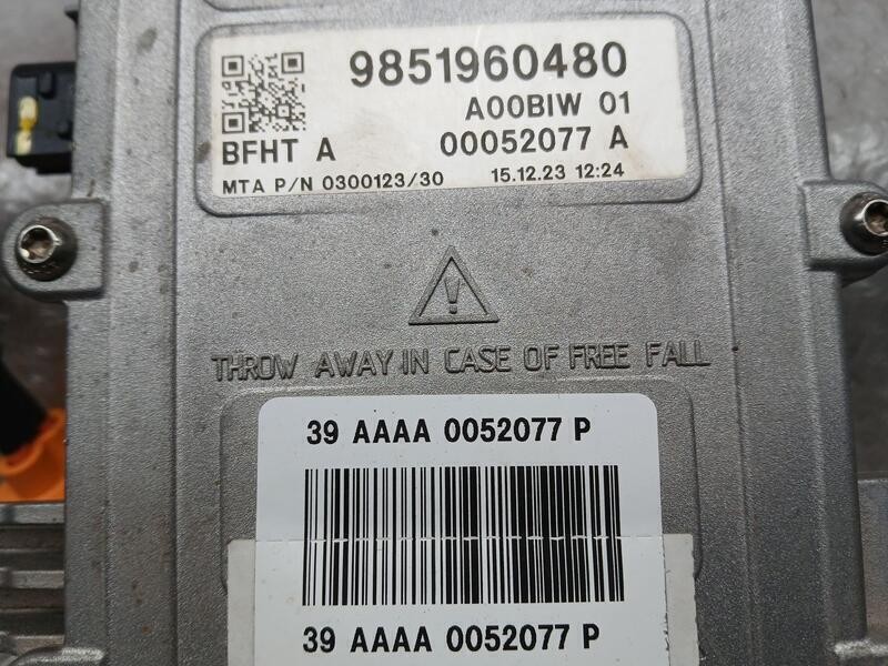Recambio de inverter para jeep avenger (j2) electric referencia OEM IAM 9851960480 A00BIW01 00052077A