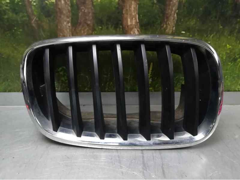 Recambio de rejilla capo der para bmw x5 (e70) 3.0d referencia OEM IAM 51137157688  TOCADA