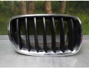 Recambio de rejilla capo der para bmw x5 (e70) 3.0d referencia OEM IAM 51137157688  TOCADA