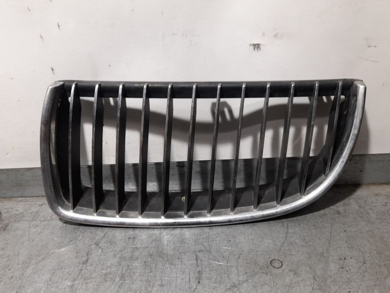 Recambio de rejilla capo izq para bmw serie 3 berlina (e90) 330d referencia OEM IAM 51137201969  