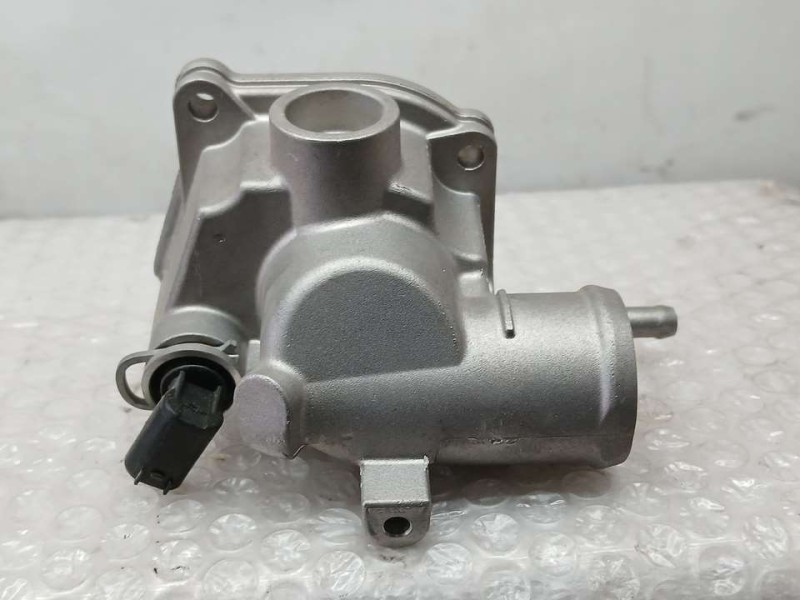 Recambio de caja termostato para mercedes-benz vito (w639) basic, combi 2.1 cdi referencia OEM IAM A6112031975  NUEVO ORIGINAL