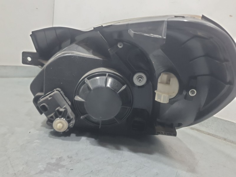 Recambio de faro derecho para hyundai accent iii (mc) 1.6 gls referencia OEM IAM 082211140R 2357A 