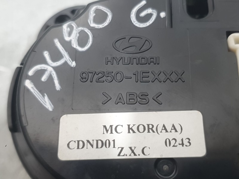 Recambio de mando calefaccion / aire acondicionado para hyundai accent iii (mc) 1.6 gls referencia OEM IAM 972501EXXX  