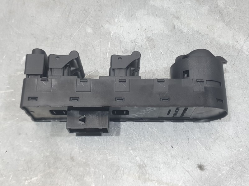 Recambio de mando elevalunas delantero izquierdo para jeep renegade suv (bu, b1, bv) 1.0 t-gdi referencia OEM IAM 30171263 B569 