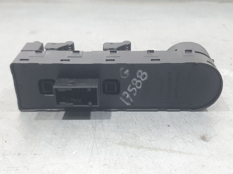 Recambio de mando elevalunas delantero izquierdo para jeep renegade suv (bu, b1, bv) 1.0 t-gdi referencia OEM IAM 30171263 B569 