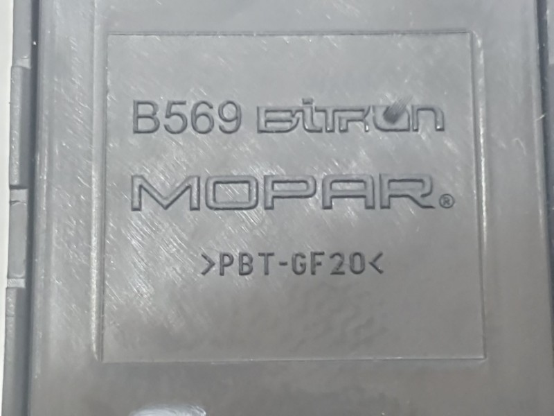 Recambio de mando elevalunas delantero izquierdo para jeep renegade suv (bu, b1, bv) 1.0 t-gdi referencia OEM IAM 30171263 B569 