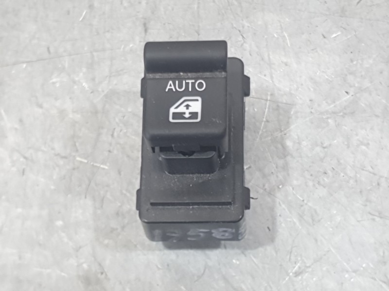 Recambio de mando elevalunas delantero derecho para jeep renegade suv (bu, b1, bv) 1.0 t-gdi referencia OEM IAM 30170843  