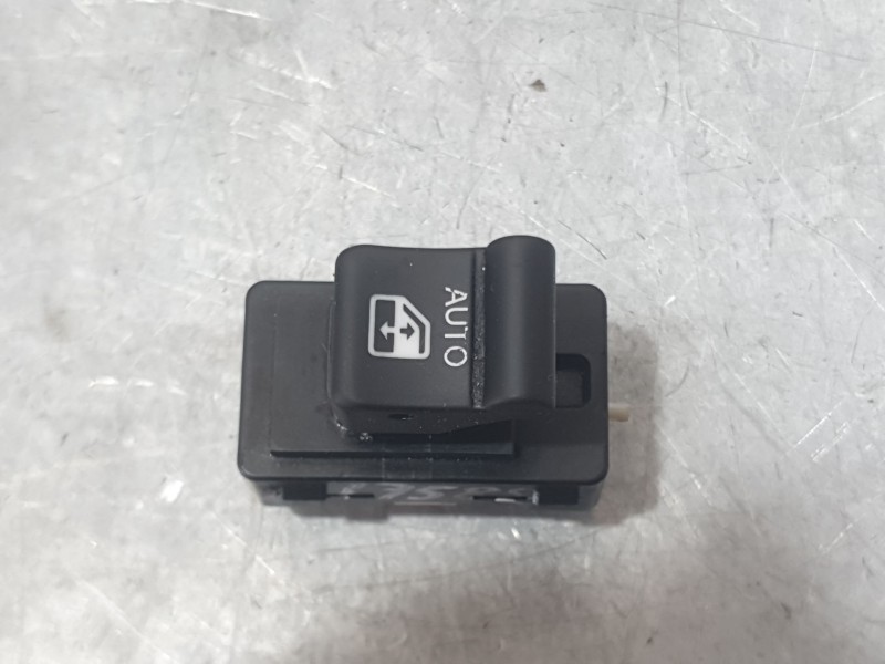 Recambio de mando elevalunas trasero derecho para jeep renegade suv (bu, b1, bv) 1.0 t-gdi referencia OEM IAM 30170843  