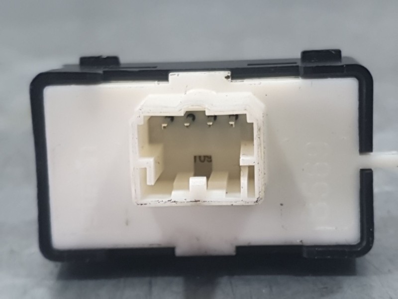 Recambio de mando elevalunas trasero izquierdo para jeep renegade suv (bu, b1, bv) 1.0 t-gdi referencia OEM IAM 30170343  