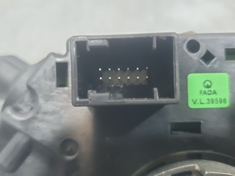 Recambio de mando luces y limpia para jeep renegade suv (bu, b1, bv) 1.0 t-gdi referencia OEM IAM 7356981010  