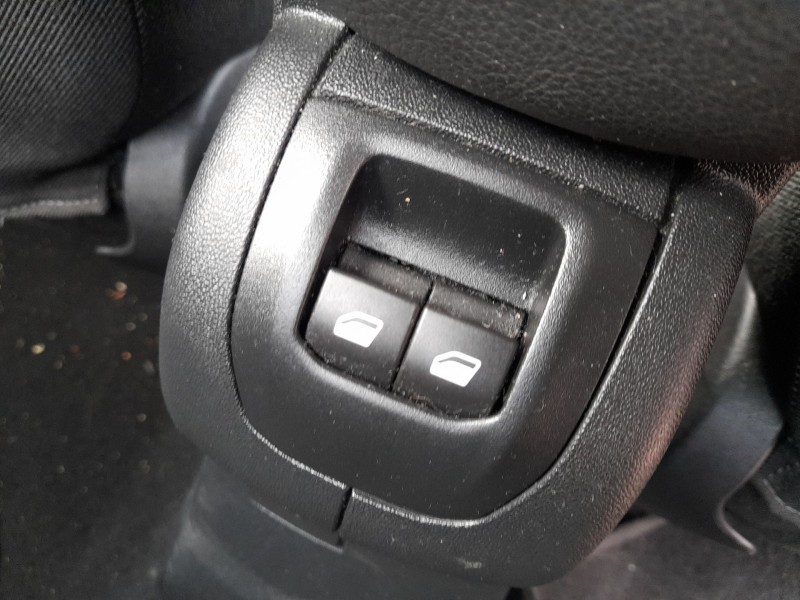 Recambio de mando elevalunas trasero central para citroën c-elysee (dd_) 1.2 vti 82 referencia OEM IAM 96664313ZD  
