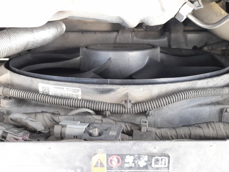 Recambio de electroventilador para opel astra j (p10) 1.6 cdti (68) referencia OEM IAM 13360890  