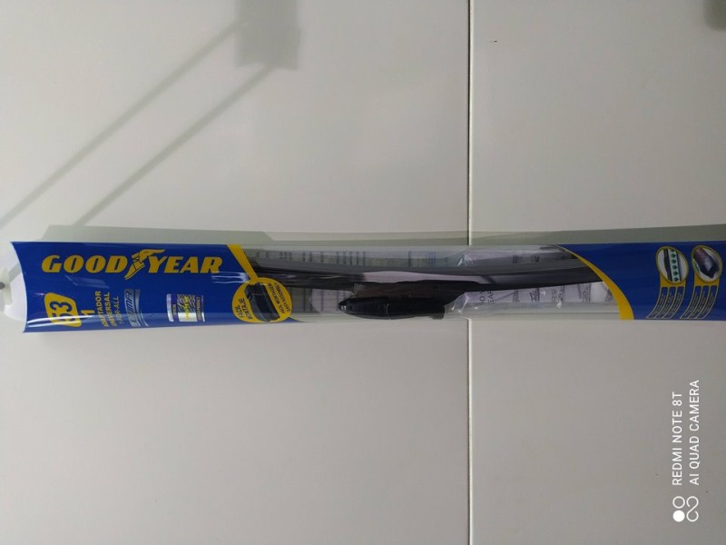 Recambio de escobilla limpia para universal accesorio - referencia OEM IAM GY ULTIMA 21´´ 53 CM  GOODYEAR