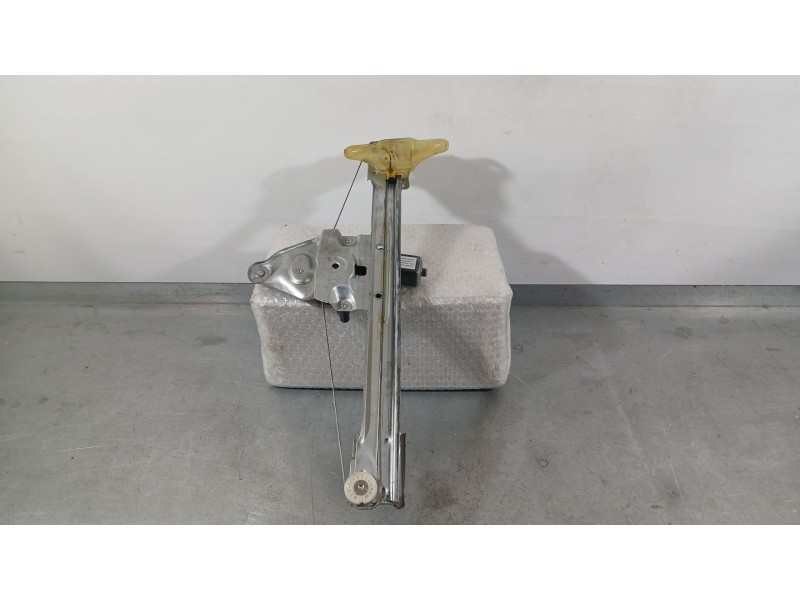 Recambio de elevalunas delantero izquierdo para dacia duster (hm_) 1.0 tce 100 (hmmt) referencia OEM IAM 807210272R ELECTRICO 2 
