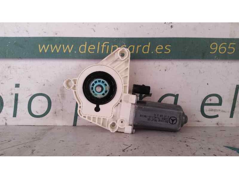 Recambio de motor elevalunas delantero derecho para mercedes-benz clase b (w245) 2.0 cat referencia OEM IAM  2 PIN ELECTRICO