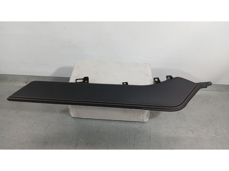 Recambio de cubierta para cupra formentor (kmp) 1.5 tsi e-hybrid referencia OEM IAM 5FB863487A APOLLABRAZOS CENTRAL IZQUIERDA 