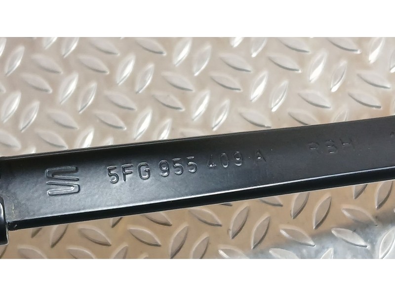 Recambio de brazo limpia delantero izquierdo para cupra formentor (kmp) 1.5 tsi e-hybrid referencia OEM IAM 5FG955409A  