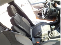 ASIENTO DELANTERO IZQUIERDO 